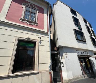 Sopron Apartment | Bluebird Stúdió Apartman