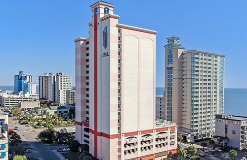 Myrtle Beach Resort | Bluegreen Carolina Grande 1 br Condo, Free WiFi and Parking