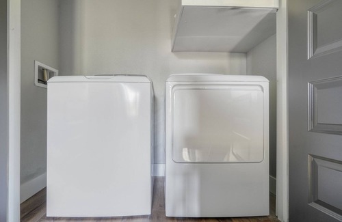 McNeil Apartment | Blueground | Austin, pool, nr Walnut Creek Park