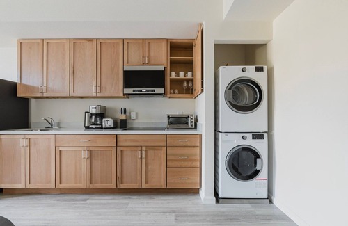 South Berkeley Apartment | Blueground | Berkeley, AC, w/d, nr UC Berkeley