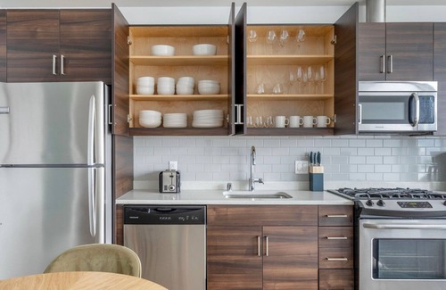 Civic Center Apartment | Blueground | Civic Center, pool, nr Civic Center Plaza