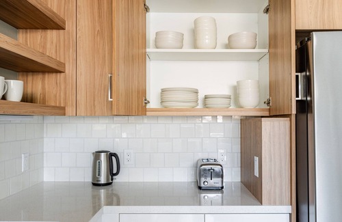 Downtown Berkeley Apartment | Blueground | Dtwn Berkeley, AC, nr UC Campus