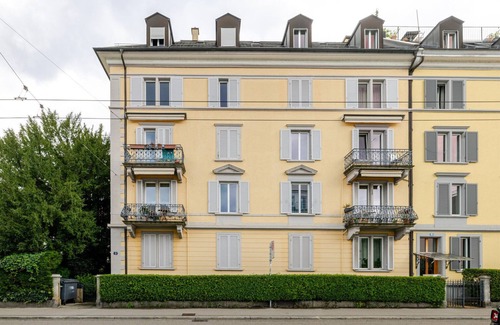 Enge Apartment | Blueground | Enge, view, nr Zürich Lake