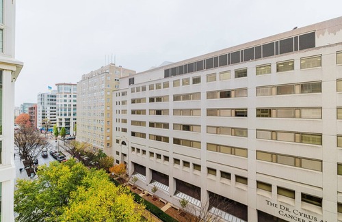 Connecticut Ave - K Street Apartment | Blueground | Foggy Bottom, pool & gym, nr metro