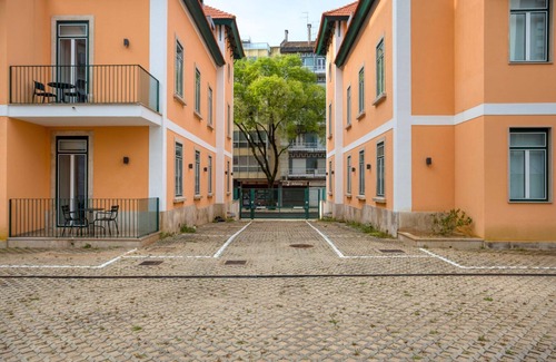 Benfica Apartment | Blueground | furnished, move-in-ready home