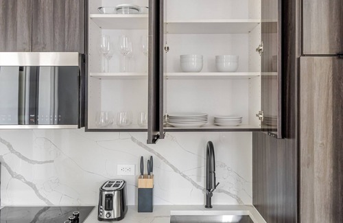 Greenpoint Apartment | Blueground | Greenpoint, view, nr Transmitter Park