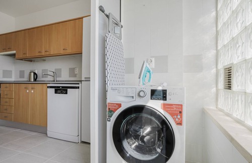 Cidade Universitaria Apartment | Blueground | Laranjeiras, fully furnished, washer