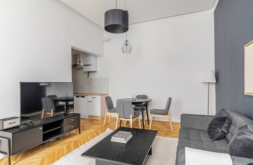 Hundsturm Apartment | Blueground | Margareten, elevator, nr Naschmarkt