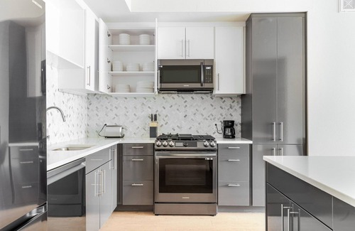 Piedmont Avenue Apartment | Blueground | Oakland, AC, gym & rooftop BBQ