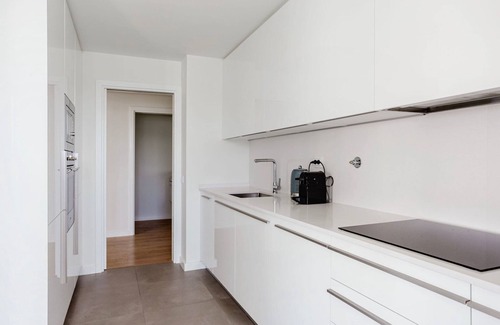 Lumiar Apartment | Blueground | Paço do Lumiar, balcony, a/c & elev