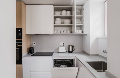 Sao Sebastiao da Pedreira Apartment | Blueground | São Sebastião, AC & w/d, nr park