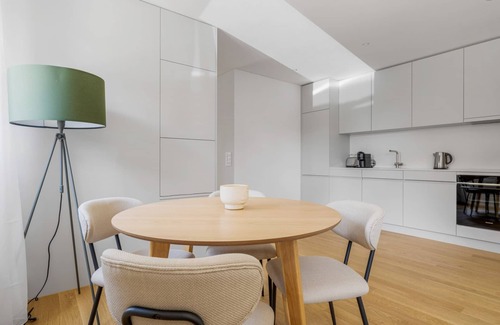 Seebach Apartment | Blueground | Seebach, balcony, nr Zürich Zoo
