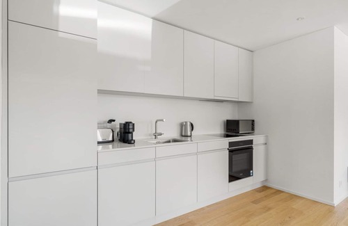 Seebach Apartment | Blueground | Seebach, balcony, nr Zürich Zoo