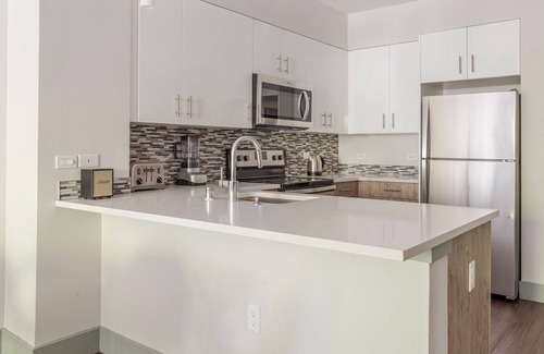 Walnut Creek Apartment | Blueground | Walnut Creek, pool, nr Heather Farm Park