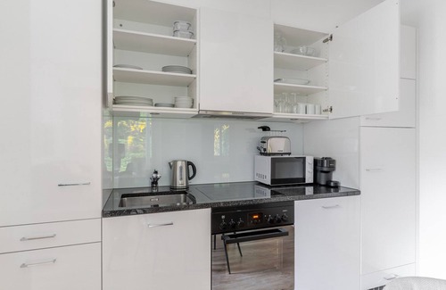District 2 Apartment | Blueground | Wollishofen, balcony & w/d, nr park