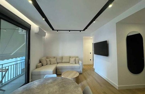 Piraeus Apartment | BlueMotion - PortSuite 4A