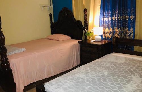 David House | BlueRock Hostal