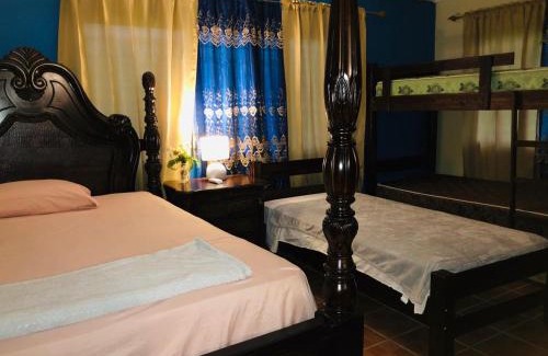 David House | BlueRock Hostal