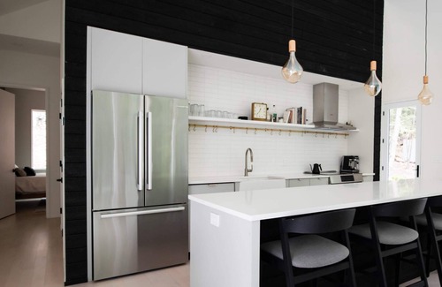 Town of Olive House | Bluestone Cove - Modern Escape in the Woods