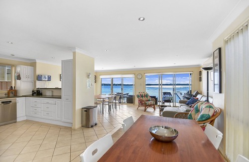 Mannering Park Apartment | Bluewater at Mannering Park