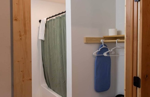 Decorah Villa | Bluffside Gardens Redbud Series Unit 7A - Pet Friendly