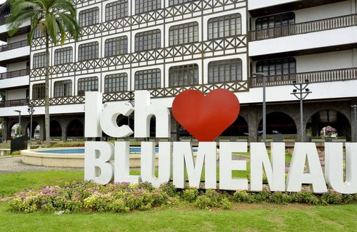 Ribeirao Fresco Apartment | BLUMENAU Furnished Loft w/ Air and Garage (4.50m)
