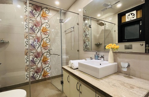 Greater Kailash I Apartment | BluO 3BHK - M Block Market @ Greater Kailash