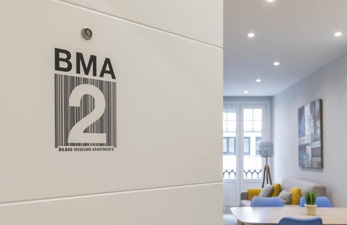 Abando Apartment | BMA2 by Forever Rentals. Deluxe 1bedroom apartment. Air conditioning and wifi.