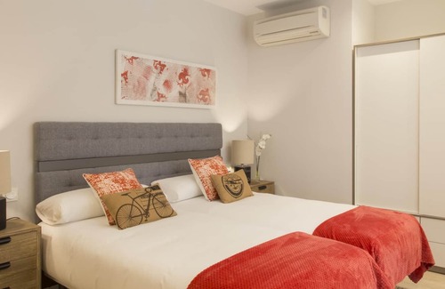 Abando Apartment | BMA5 by Forever Rentals. 3bedroom deluxe apartment with air conditioning. Wifi