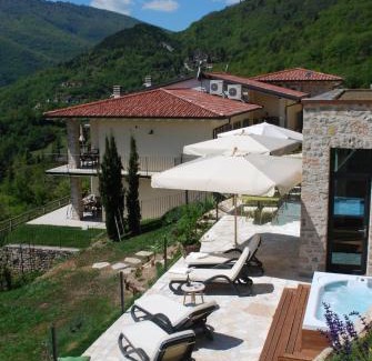 Gardola Apartment | BnB Borgo le Vigne - La Vendemmia Only Adults