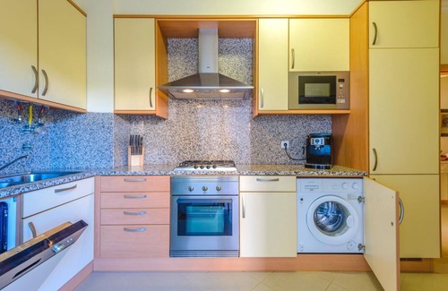 Albufeira Apartment | BnB Homes Ocean view Apartment with huge 3 Terrace, Swimming pool & Tennis court