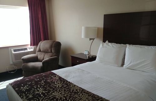Broken Bow Hotel | Boarders Inn & Suites by Cobblestone Hotels – Broken Bow