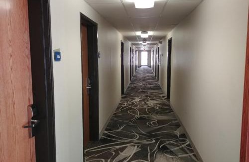 Broken Bow Hotel | Boarders Inn & Suites by Cobblestone Hotels - Broken Bow