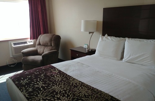 Broken Bow Hotel | Boarders Inn & Suites by Cobblestone Hotels – Broken Bow
