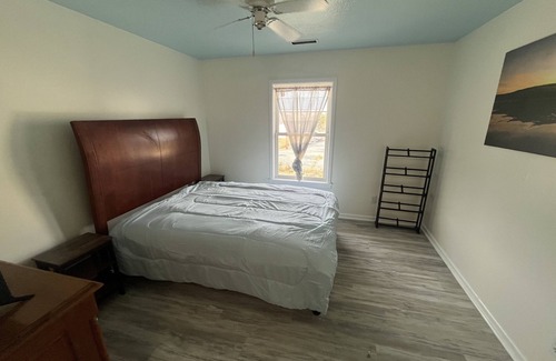 Salvo Apartment | BOARDING STATION - 1 Bedroom Apt, Sound View, W.D, WiFi & Recreation Package.