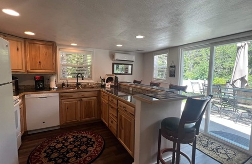 Mayfield Cottage | Boardman River Cottage, 2 bedroom 1 Bath steps away from the banks of the river