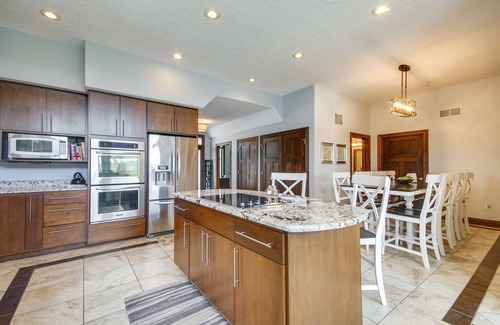 Kaiser House | Boat Dock & Kayaks: Luxury Lake of the Ozarks Home