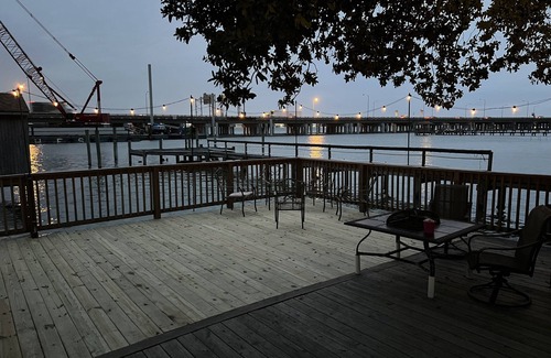 Willoughby Spit Apartment | Boat House Studio - Water Front Pets WiFi Smart TV by RedAwning