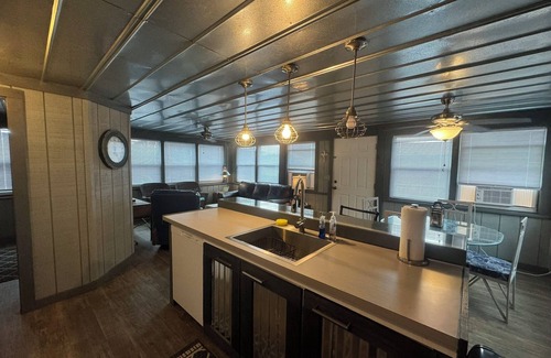 Steinhatchee Cabin | Boat House with Deep Water Dock