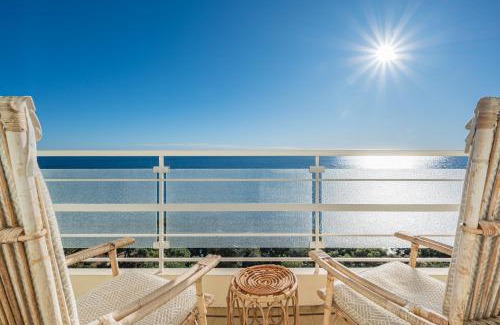Cap d'Ail Apartment | Boat View, BNB Rickeys