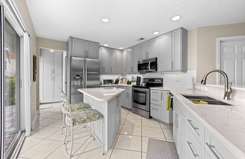 Longboat Key House | Boater’s Paradise–Pool & Dock, Walk to Beach Seas the Day: Home in LBK by RVA