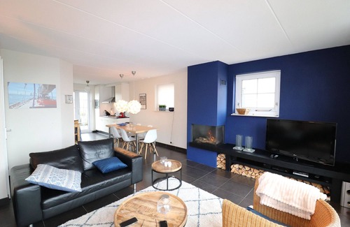 Stavoren House | Boathouse Villa near Stavoren with view