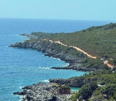 Mbrostar-Urë Boat Rental | BoatVlora