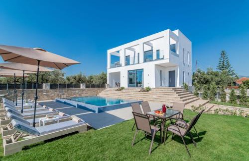 Kalpaki Villa | Boheme Villas close access to Laganas Resort