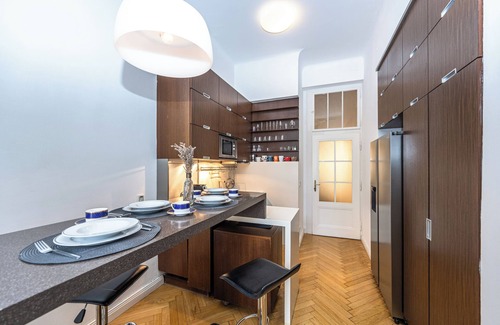 Josefov Apartment | Bohemian charm apartment by Paris Avenue 1