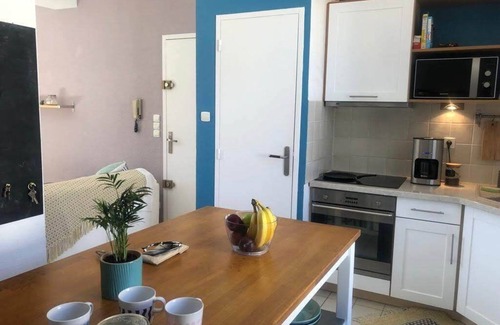 Carcassonne Apartment | Bohemian - Chic in La Cité: 4 beds!