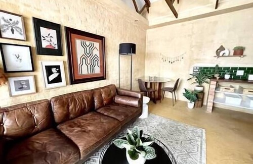 Stellenbosch Apartment | Bohemian Private Flat, Aircon, Secure Parking
