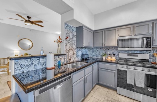 Rhodes Ranch Condo | Bohemian vibe* Resort style 3 bed 2 bath condo* FREE Wifi and assigned parking
