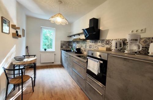 Neudietendorf Apartment | BohnApartments Bechstein - sehr ruhig - 3 Schlafzimmer - Balkon - gratis Stellplätze- WLAN - Vollausstattung