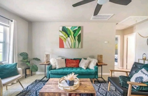 Pasadena House | BOHO 2Bd/1bth in Pasadena